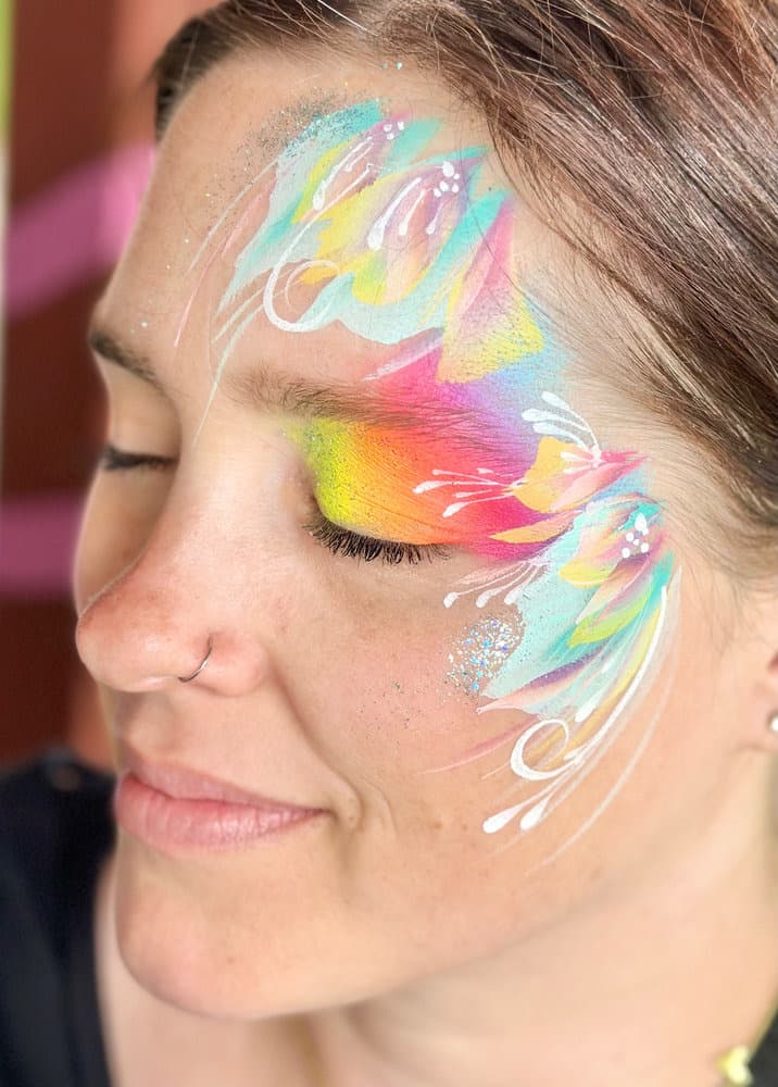 Rainbow swirl eye design