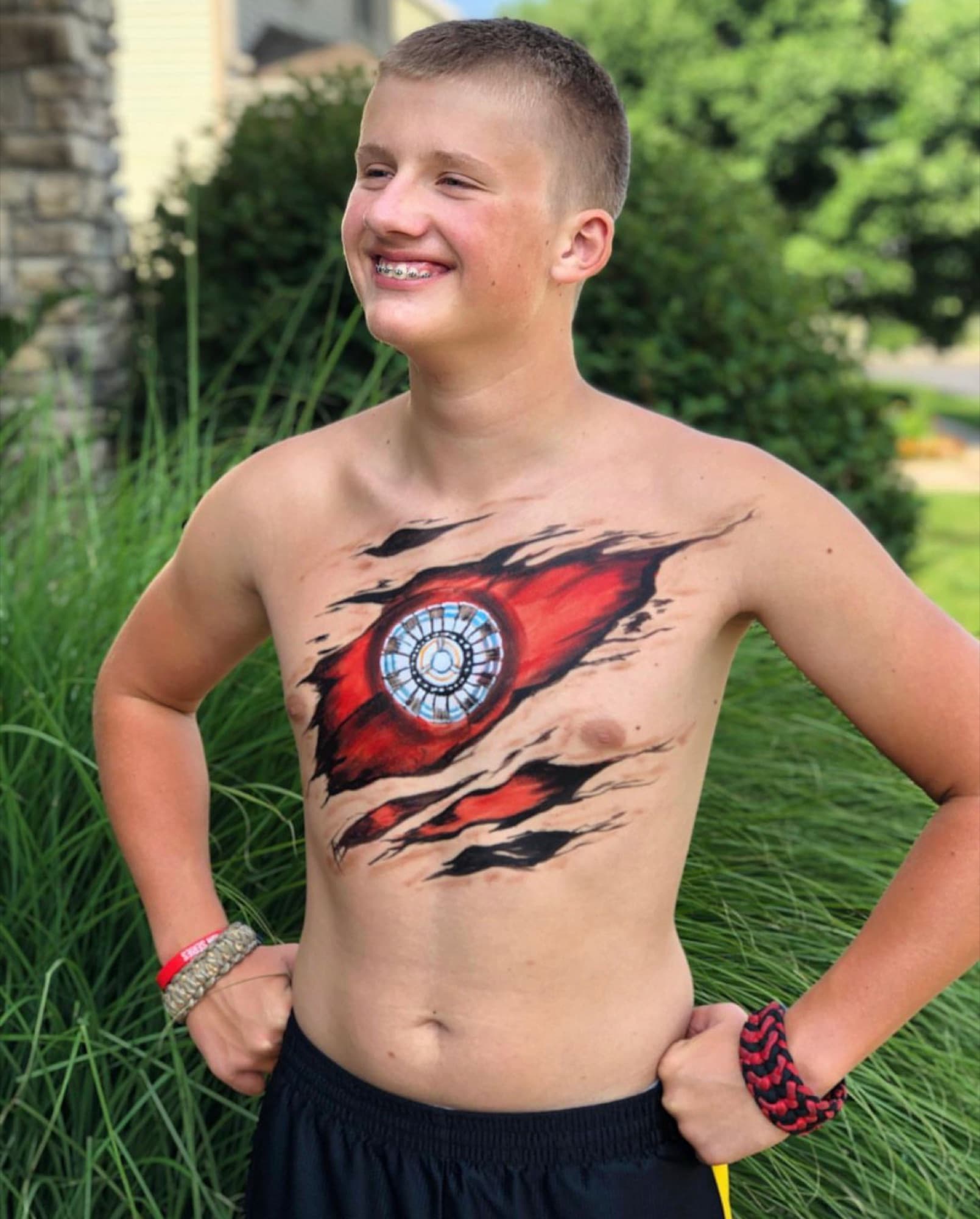Torn-shirt chest design