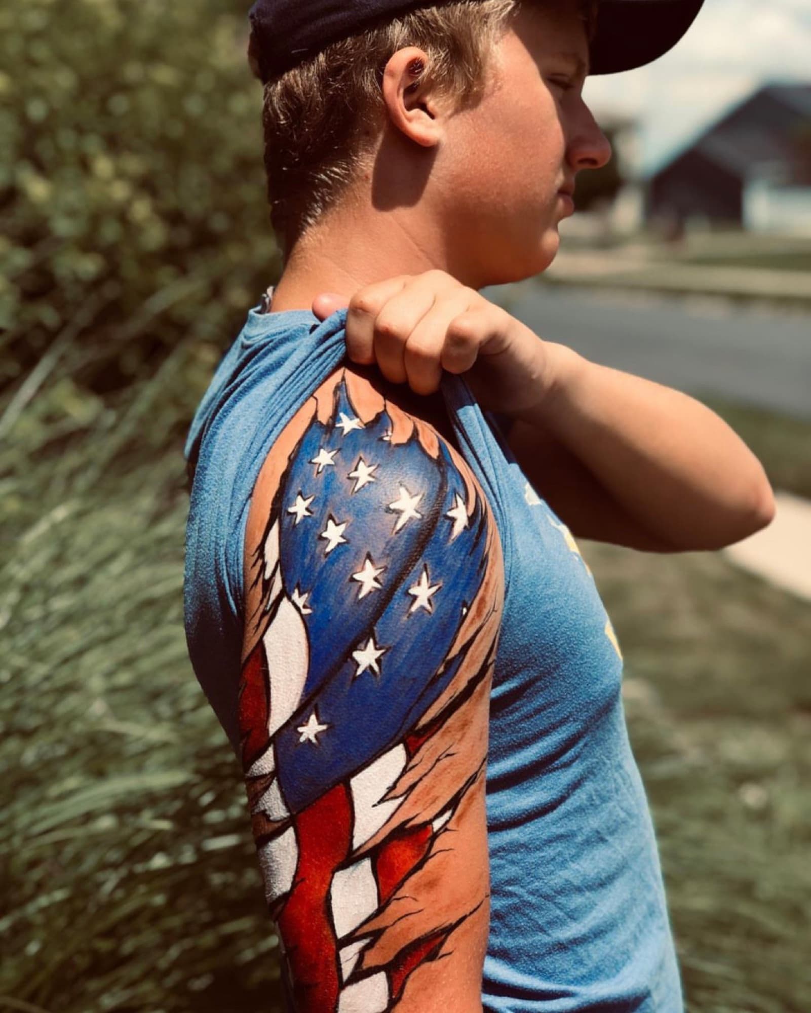 Flag shoulder design